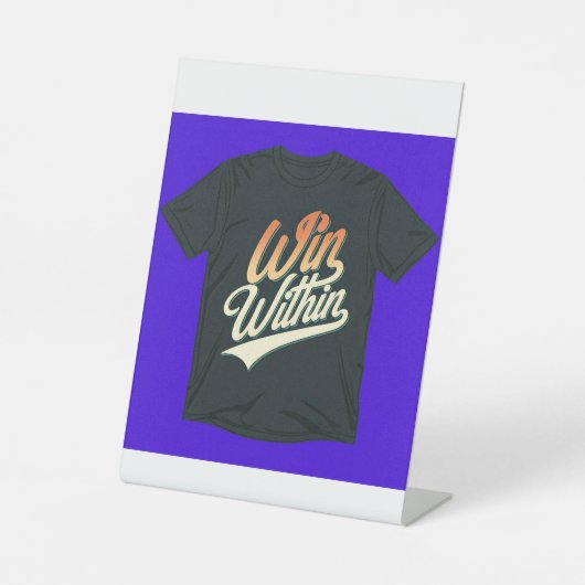 「勝利は内だ。」 台座サイン (正面)