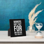 勝者が動機を生み出す - ハッスル サクセス グラインディング フォトプラーク (インサイチュ)