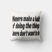 勝者の敗者のやる気を起こさせる引用文 クッション (正面)