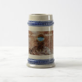 勢いよく ビールジョッキ (中央)