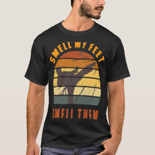 匂い私の足彼らを匂わせる空手武術デザイン Tシャツ