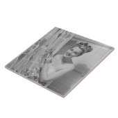 包まれたな女性 タイル (側面)