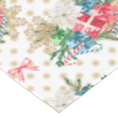 包まれたクリスマスのギフトボックス金ゴールド雪 テーブルクロス (アングル)