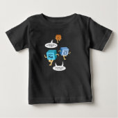 化学ギャグサイエンス先生ベビー誕生日 ベビーTシャツ (正面)