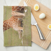 化石の縁のキリン三匹 キッチンタオル (四つ折り)