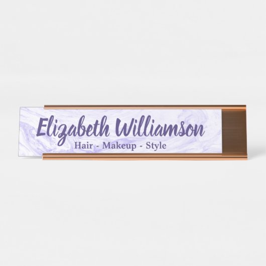 化粧の美容師のモダンな紫色の大理石のモノグラム デスクネームプレート (正面)