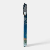 北と南アメリカをフィーチャーしたフルアース。 iPhone 15ケース (左側面)