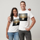 北のデボンHartlandの火山灰の日没(4) Tシャツ (ユニセックス)