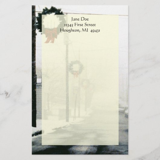 北の冬の通りのリースの雪の文房具の上 便箋 (正面)