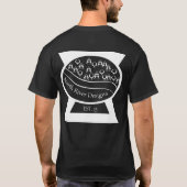 北の川はティーを設計します Tシャツ (裏面)