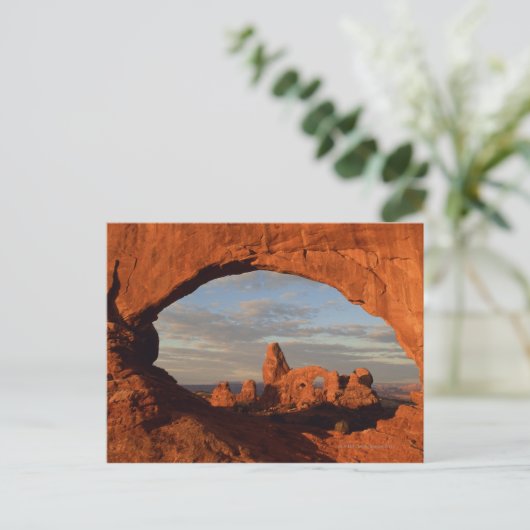 北の窓から見えるタレットアーチ、アーチ ポストカード (スタンド正面)