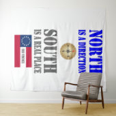 北は方向、南は場所である実在 タペストリー (インサイチュ(横))