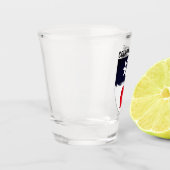 北アイルランドのティロン郡の紋章 ショットグラス (左)