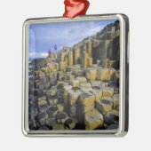 北アイルランド、アントリム州、ジャイアント メタルオーナメント (左)