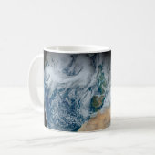 北アフリカと南西ヨーロッパを示す地球 コーヒーマグカップ (正面左)