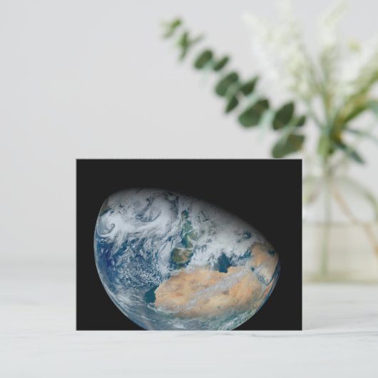 北アフリカと南西ヨーロッパを示す地球 ポストカード (スタンド正面)