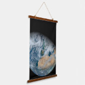 北アフリカと南西ヨーロッパを示す地球 吊り下げ型タペストリー (傾斜あり)