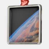 北アフリカと広大なリビア砂漠。 メタルオーナメント (左)