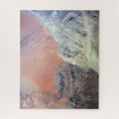 北アフリカのアルジェリアのサハラ砂漠。 ジグソーパズル (縦)