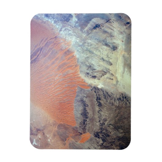 北アフリカのアルジェリアのサハラ砂漠。 マグネット (縦)