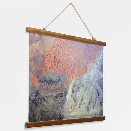 北アフリカのアルジェリアのサハラ砂漠。 吊り下げ型タペストリー (傾斜あり)