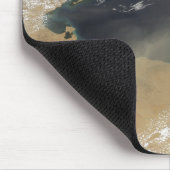 北アフリ吹カ沿岸の砂塵が舞い上がる マウスパッド (コーナー)