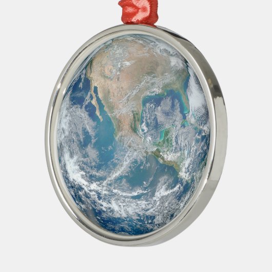 北アメリカとメキシコを示す完全な地球。 メタルオーナメント (左)