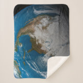 北アメリカ上空の模擬雲を持つ全地球 シェルパブランケット (正面)