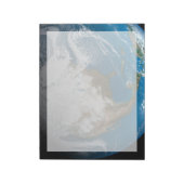 北アメリカ上空の模擬雲を持つ全地球 ノートパッド (回転)