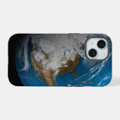 北アメリカ上空の模擬雲を持つ全地球 iPhone 15ケース (裏面横)