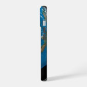 北アメリカ上空の模擬雲を持つ全地球 iPhone 15ケース (左側面)