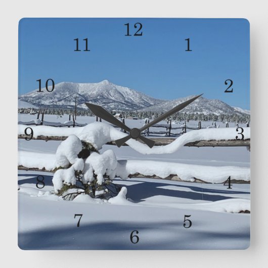 北アリゾナ州の新雪の風景ナンバーズ スクエア壁時計 (正面)