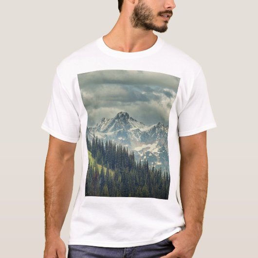北カスケード:威厳のある山頂。 Tシャツ (正面)
