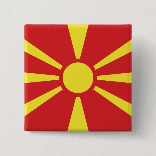 北マケドニア国旗 缶バッジ (正面)