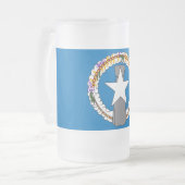 北マリアナ州旗を持つ曇りガラスのマグカップ フロストグラスビールジョッキ (正面左)