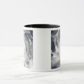 北マリアナ諸島への台風の風刺 マグカップ (中央)