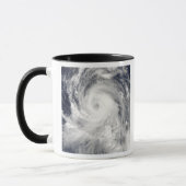 北マリアナ諸島への台風の風刺 マグカップ (左)