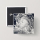 北マリアナ諸島への台風の風刺 缶バッジ (正面&裏面)