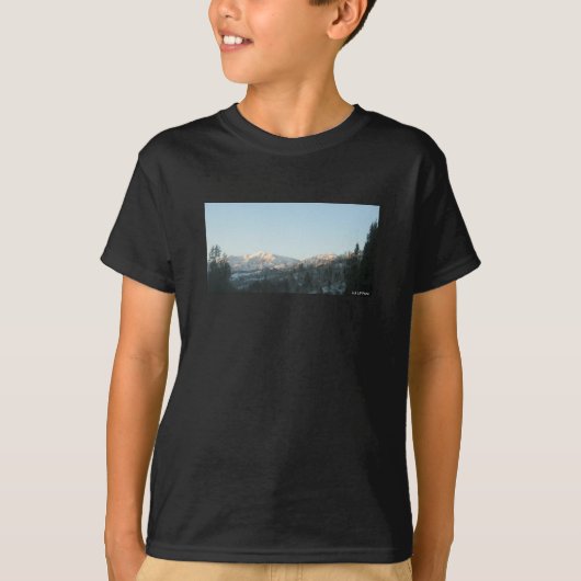 北ロッキー山脈の森林 Tシャツ (正面)