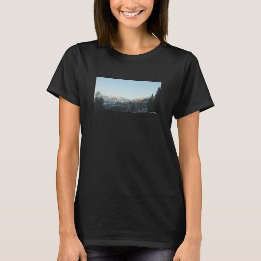 北ロッキー山脈の森 Tシャツ (正面)