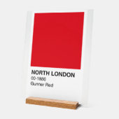 北ロンドンガンナーレッド – 白い背景 アクリルサイン (傾斜)