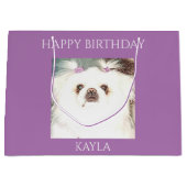 北京犬「ハッピーバースデー」抱き枕。 ラージペーパーバッグ (正面)