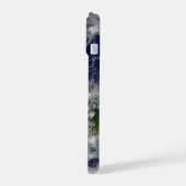 北半球の春の初日。 iPhone 15ケース (左側面)