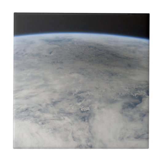 北太平洋に注がれた月の影。 タイル (正面)