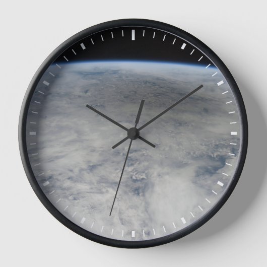 北太平洋に注がれた月の影。 壁時計 (正面)