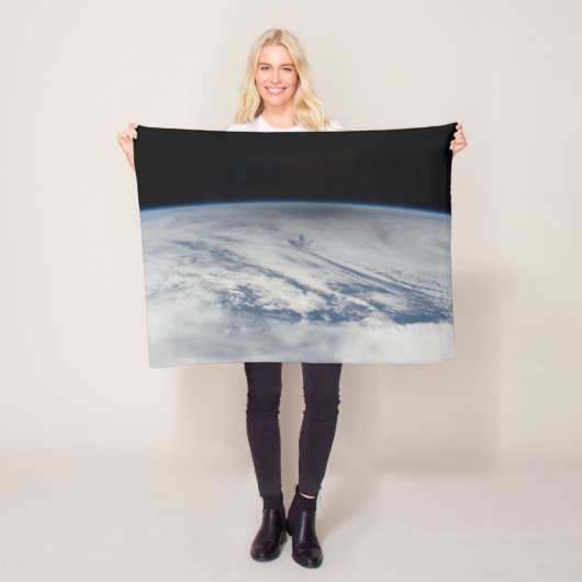 北太平洋に注がれた月の影。2 フリースブランケット (インサイチュ)