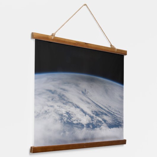 北太平洋に注がれた月の影。2 吊り下げ型タペストリー (傾斜あり)