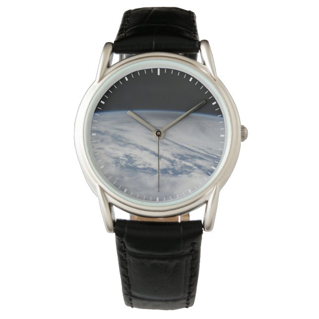 北太平洋に注がれた月の影。2 腕時計 (正面)