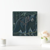 北威厳のある林の黒熊 スクエア壁時計 (ホーム)