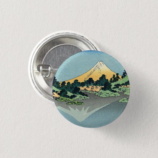 北斎の富士山が河口湖に映る 缶バッジ (正面&裏面)